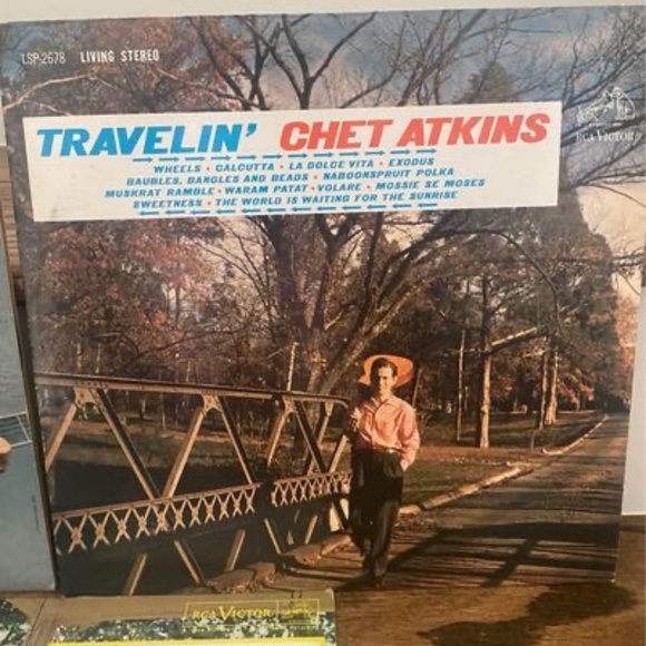 Chet Atkins records lot of 3 - Picture 2 of 4